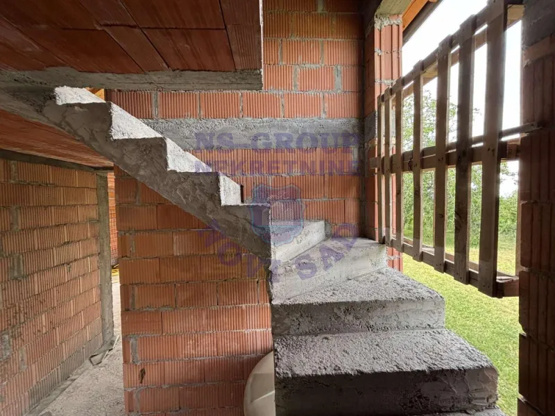 kuca na prodaju Petrovaradin 189m2 565575