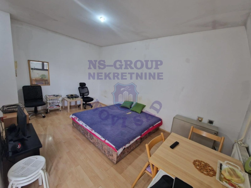 stan na prodaju Novi Sad, 25m2 572374