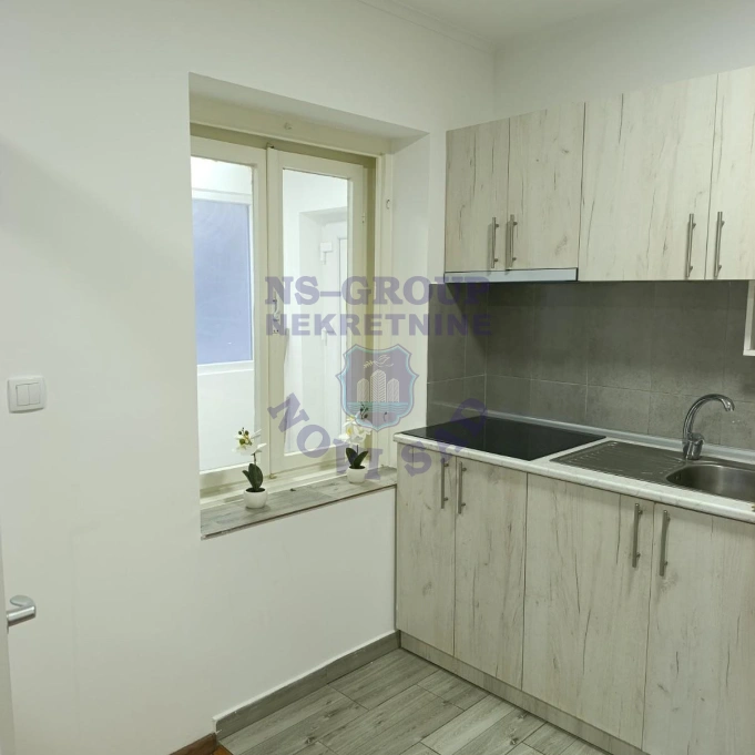 stan za izdavanje Novi Sad 70m2 16607