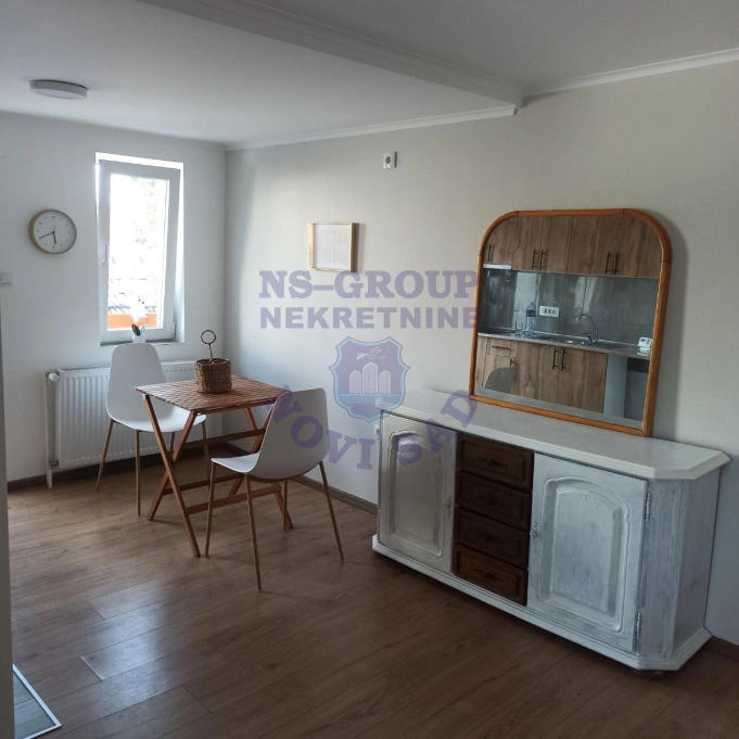 stan za izdavanje Novi Sad 70m2 16607