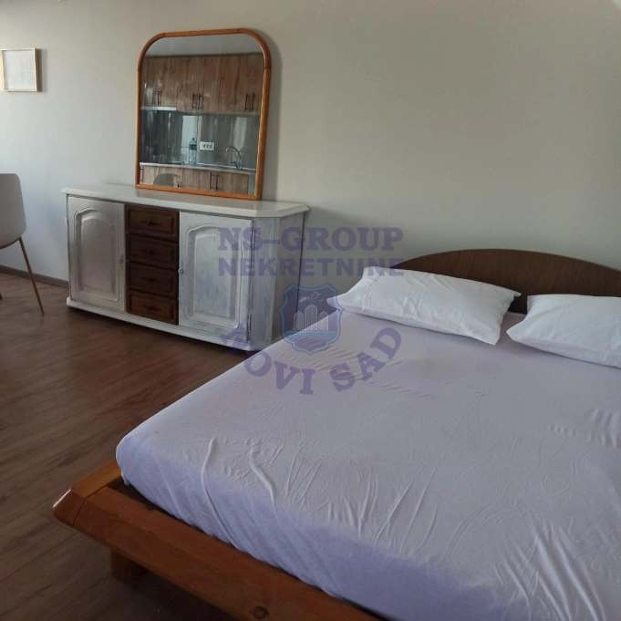 stan za izdavanje Novi Sad 70m2 16607