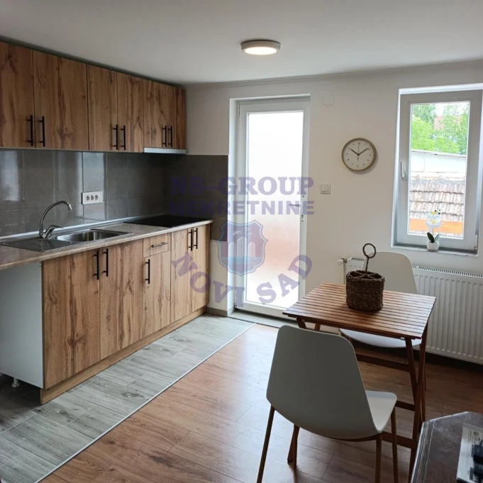 stan za izdavanje Novi Sad 70m2 16607