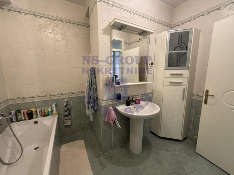 stan na prodaju Novi Sad 77m2 572353