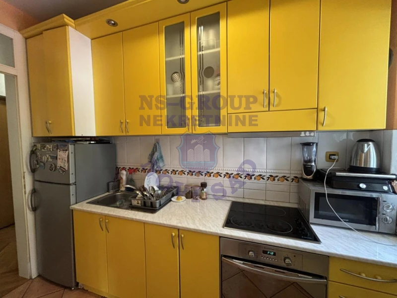 stan na prodaju Novi Sad 77m2 572353