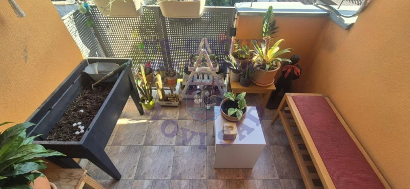 stan na prodaju Novi Sad 99m2 572226