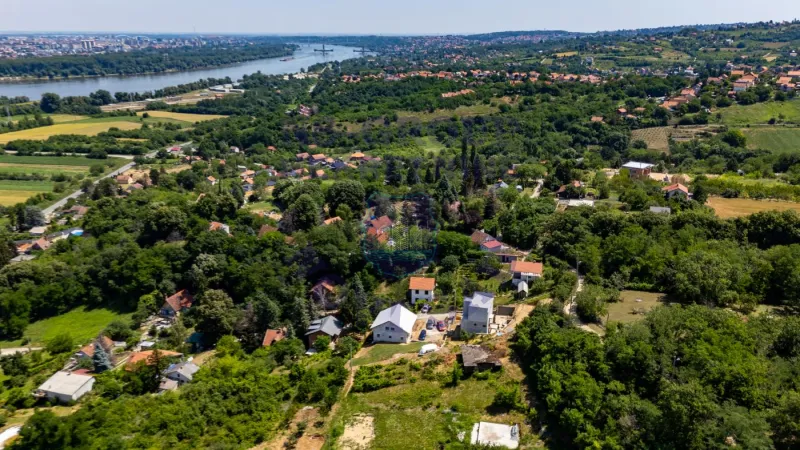 plac na prodaju Ledinci 858m2 552325