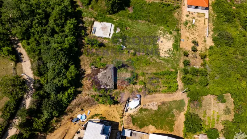 plac na prodaju Ledinci 858m2 552325