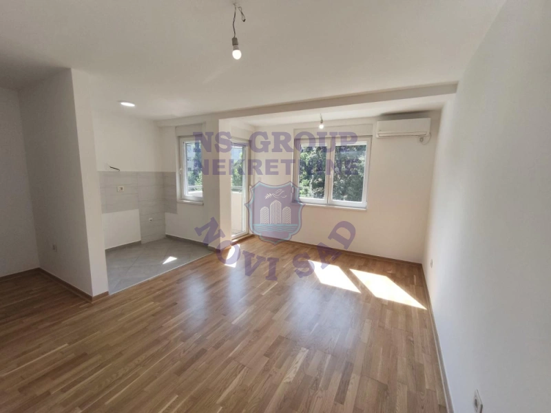stan na prodaju Novi Sad, 40m2 570251