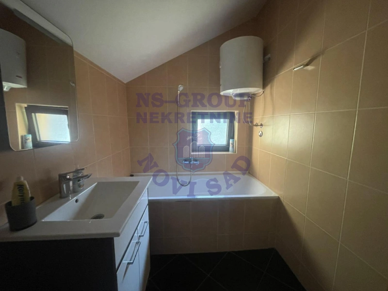 kuca na prodaju Stari Slankamen 153m2 572392