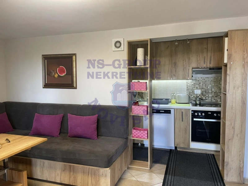 kuca na prodaju Stari Slankamen 153m2 572392