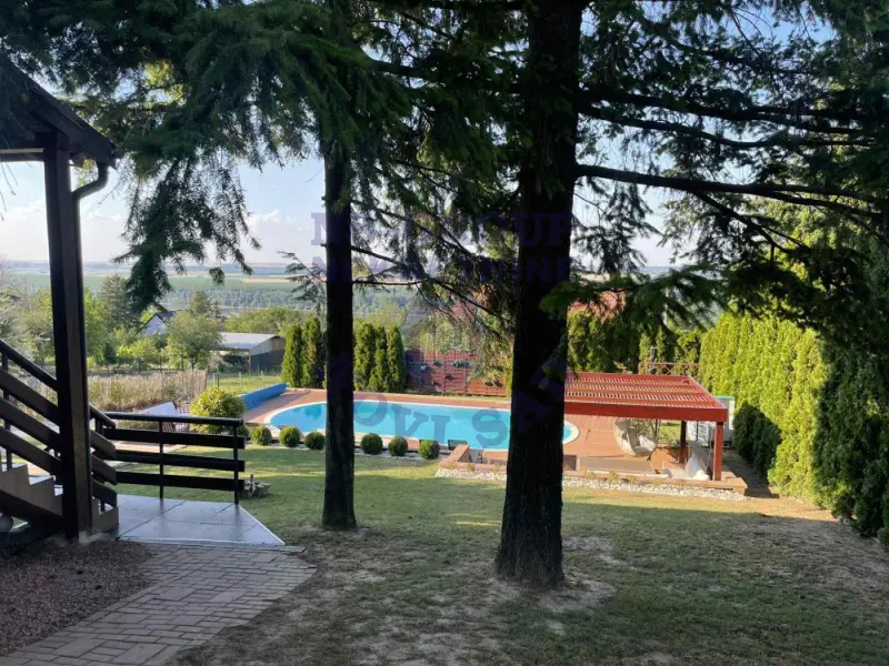 kuca na prodaju Stari Slankamen 153m2 572392