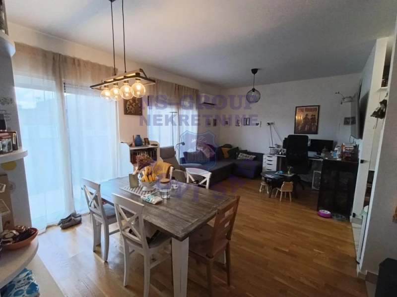 stan na prodaju Novi Sad 67m2 572623