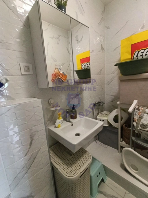 stan na prodaju Novi Sad 67m2 572623