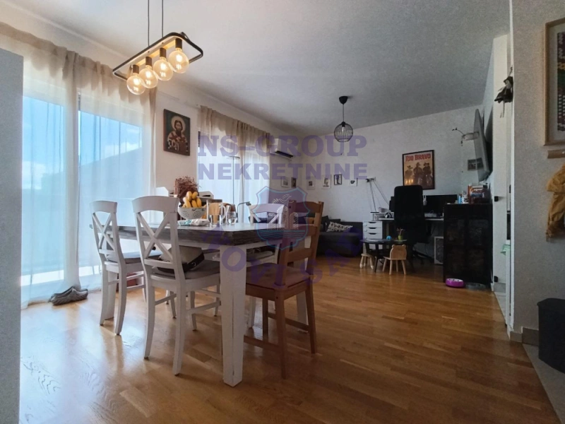 stan na prodaju Novi Sad 67m2 572623