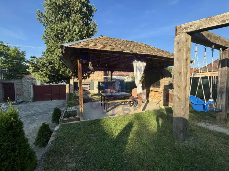kuca na prodaju Sremski Karlovci, 118m2 572271