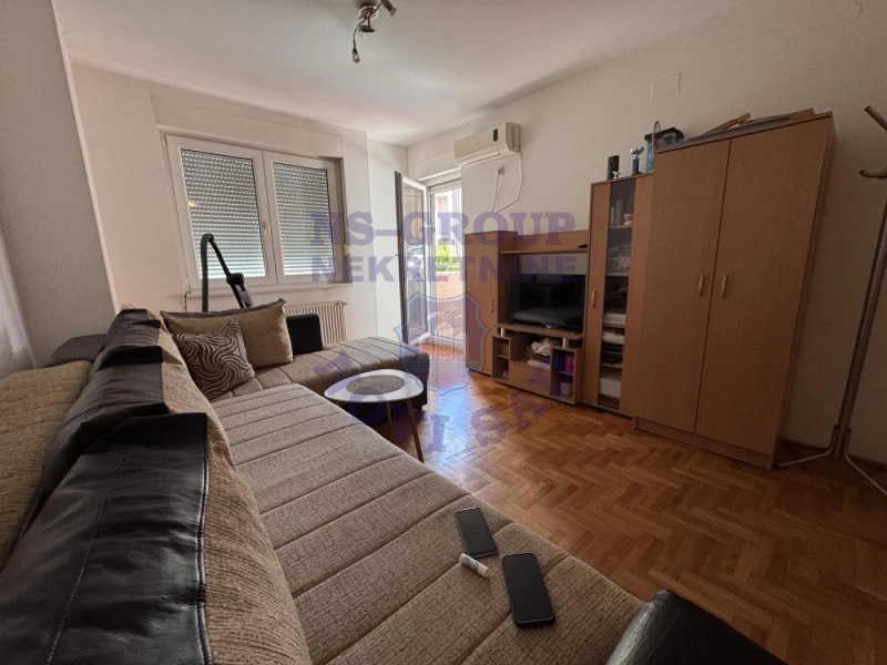 stan na prodaju Novi Sad 45m2 572639