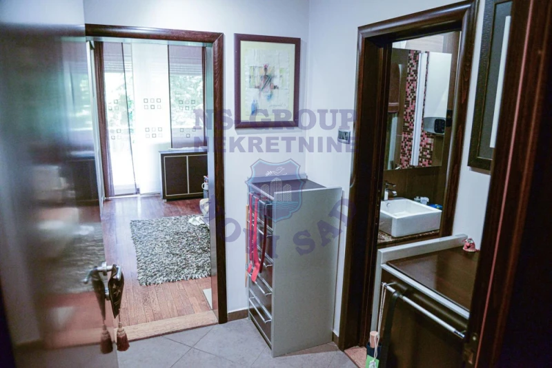 stan na prodaju Novi Sad 140m2 571661