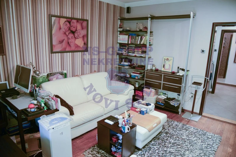 stan na prodaju Novi Sad 140m2 571661
