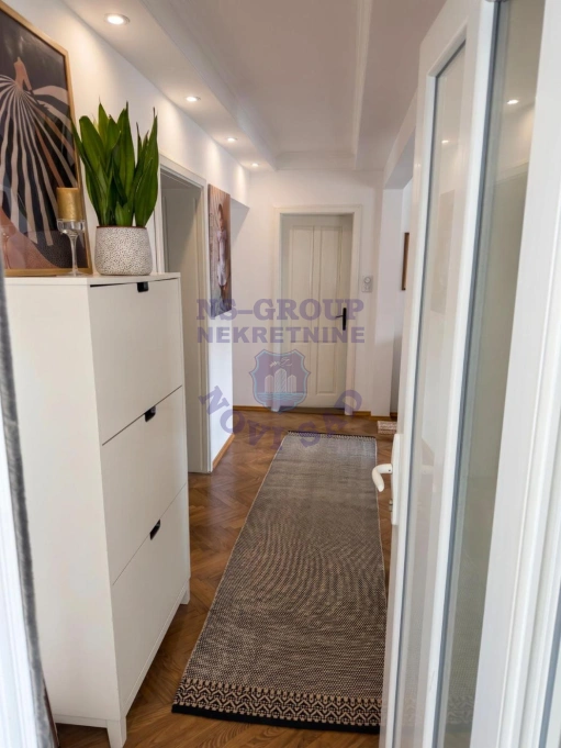 kuca na prodaju Novi Sad 276m2 572777