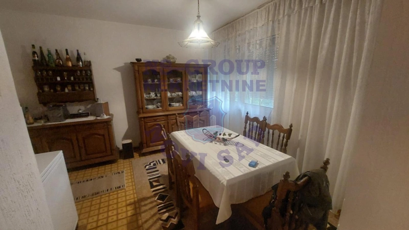stan na prodaju Vrdnik 71m2 572658