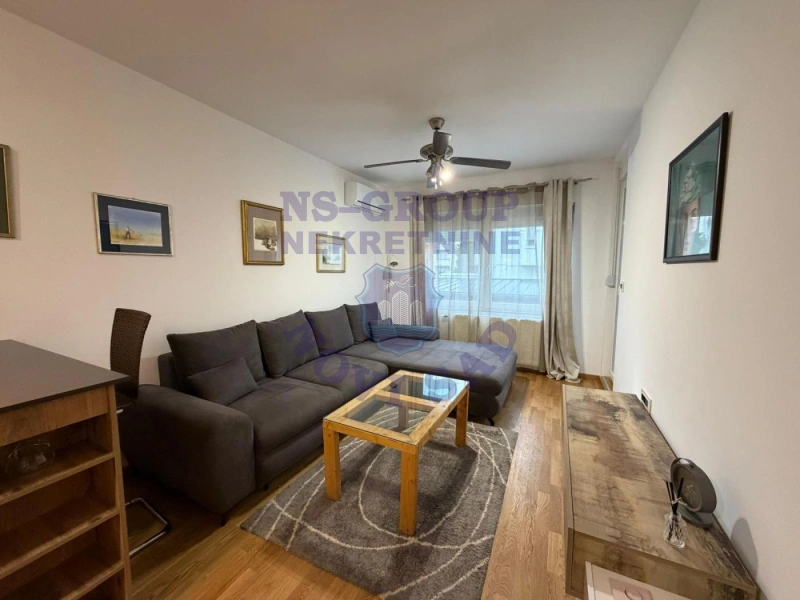 stan na prodaju Novi Sad, 40m2 16654