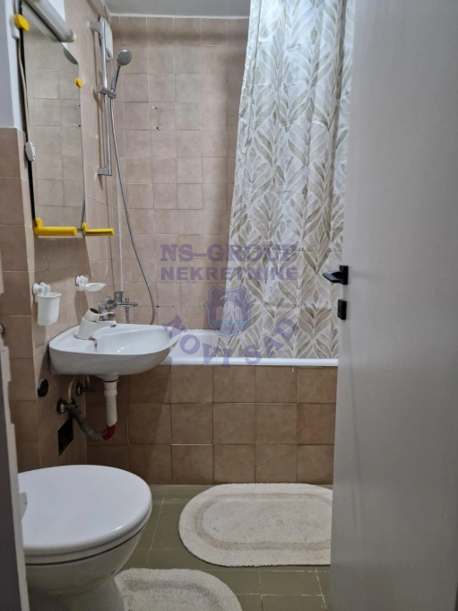stan za izdavanje Novi Sad 40m2 16660