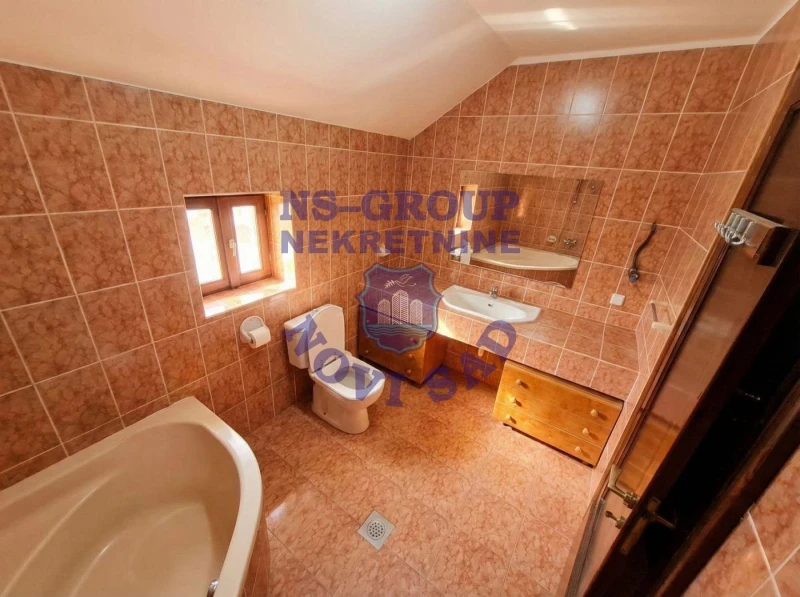 kuca za izdavanje Novi Sad 324m2 16678