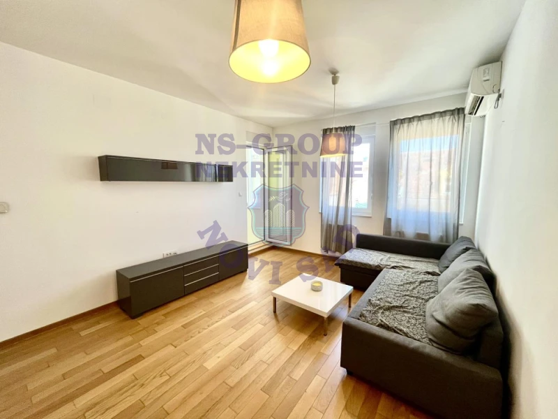 stan na prodaju Novi Sad, 38m2 572813