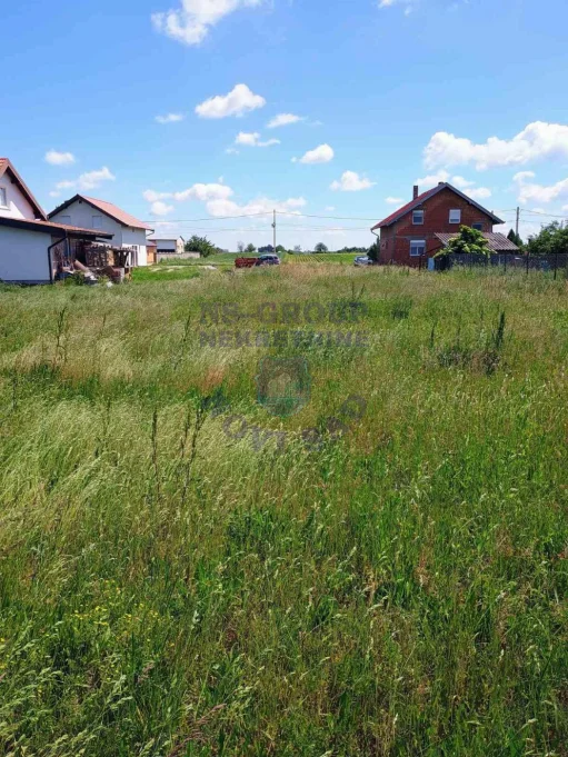 plac na prodaju Begeč 1638m2 572945