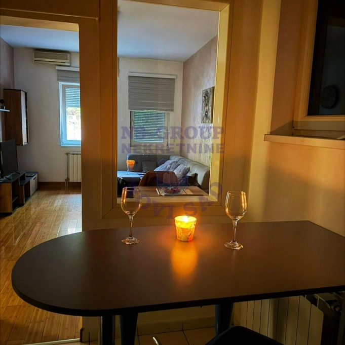 stan na prodaju Novi Sad, 53m2 16686