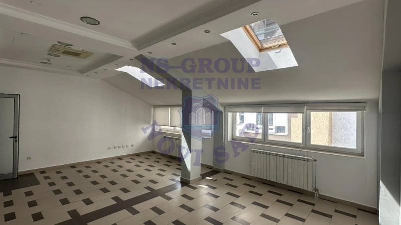 lokal za izdavanje Novi Sad 250m2 16690