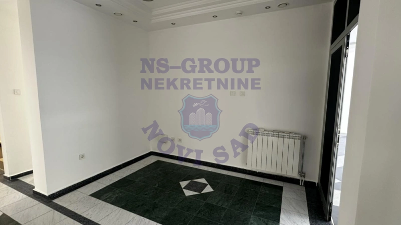 lokal za izdavanje Novi Sad 250m2 16690
