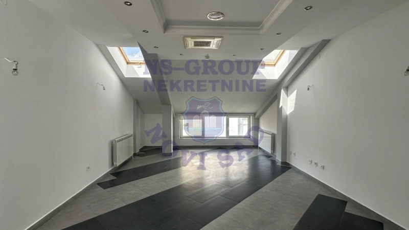lokal za izdavanje Novi Sad 250m2 16690