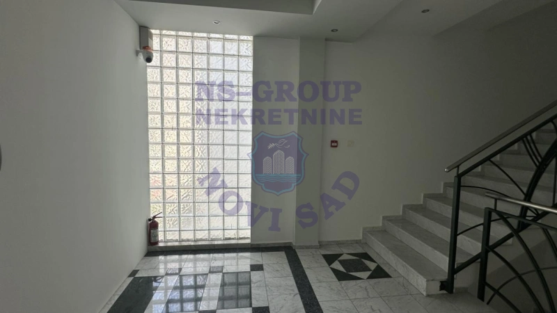 lokal za izdavanje Novi Sad 250m2 16690