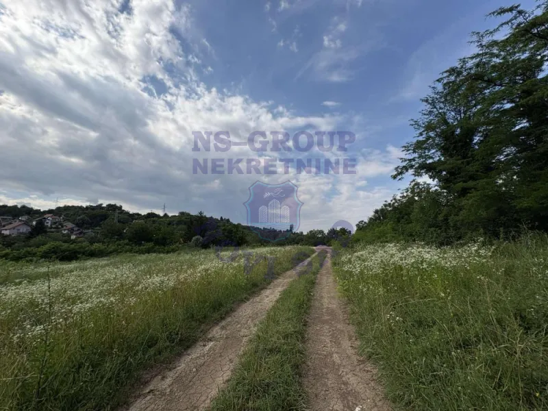 plac na prodaju Sremska Kamenica, 10439m2 572935