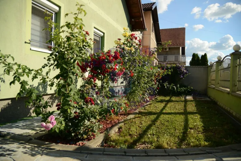 kuca na prodaju Rumenka 121m2 570899
