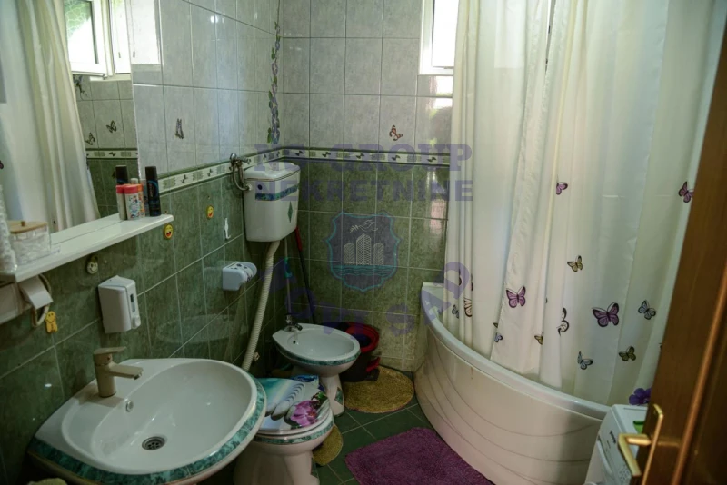 kuca na prodaju Rumenka 121m2 570899
