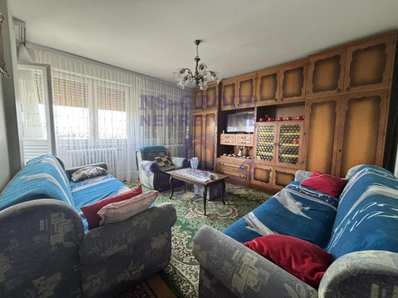 stan na prodaju Novi Sad, 66m2 572975