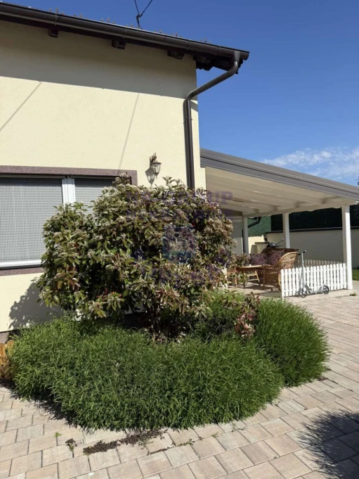 kuca na prodaju Novi Sad 165m2 572987