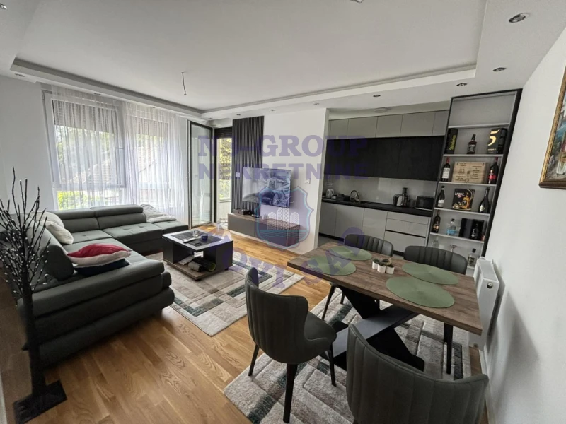 stan na prodaju Novi Sad, 57m2 572957