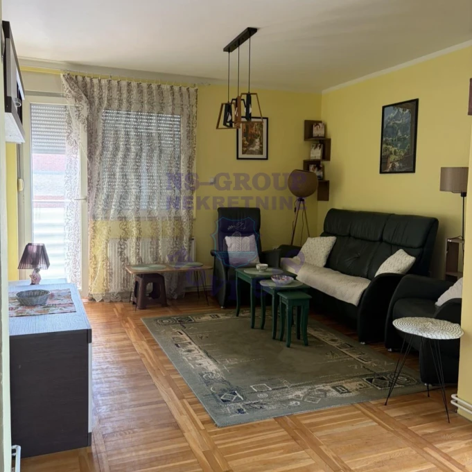 stan na prodaju Novi Sad, 74m2 16708