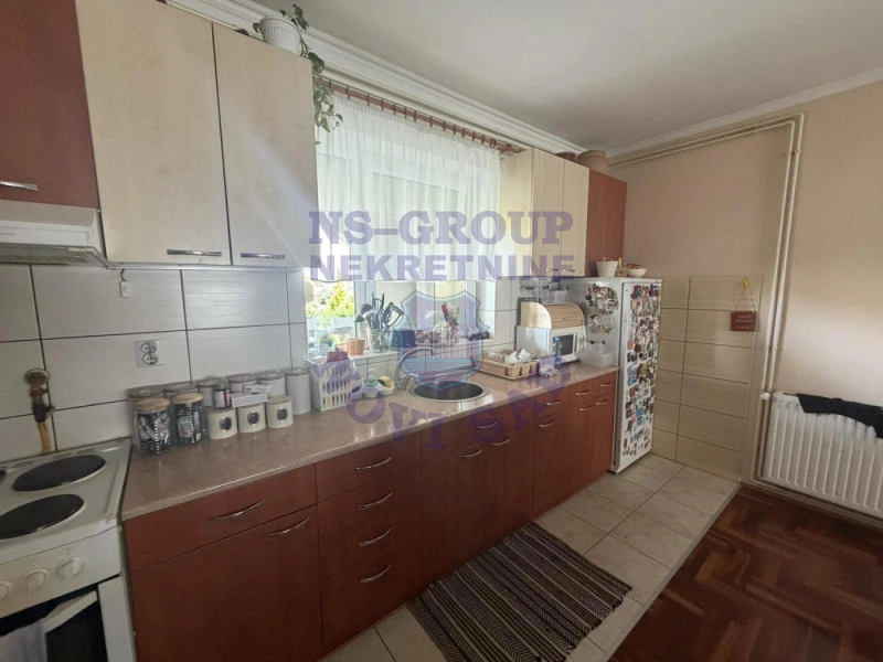 kuca na prodaju Veternik 272m2 573015