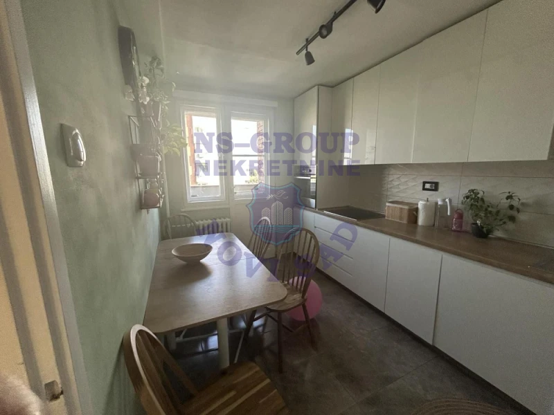 stan na prodaju Novi Sad 53m2 573023