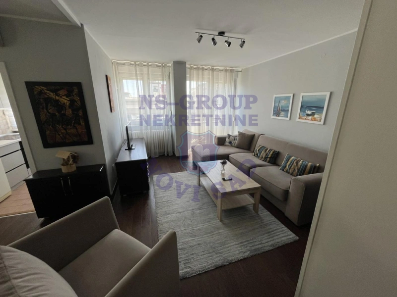 stan na prodaju Novi Sad 57m2 573051