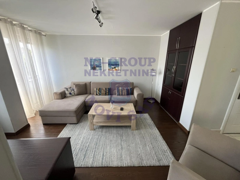 stan na prodaju Novi Sad, 57m2 573051