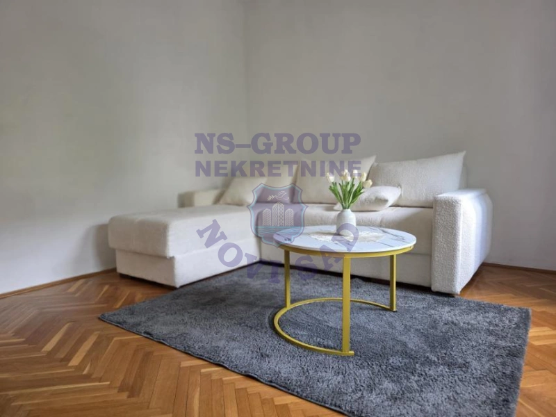 stan na prodaju Novi Sad, 54m2 16672