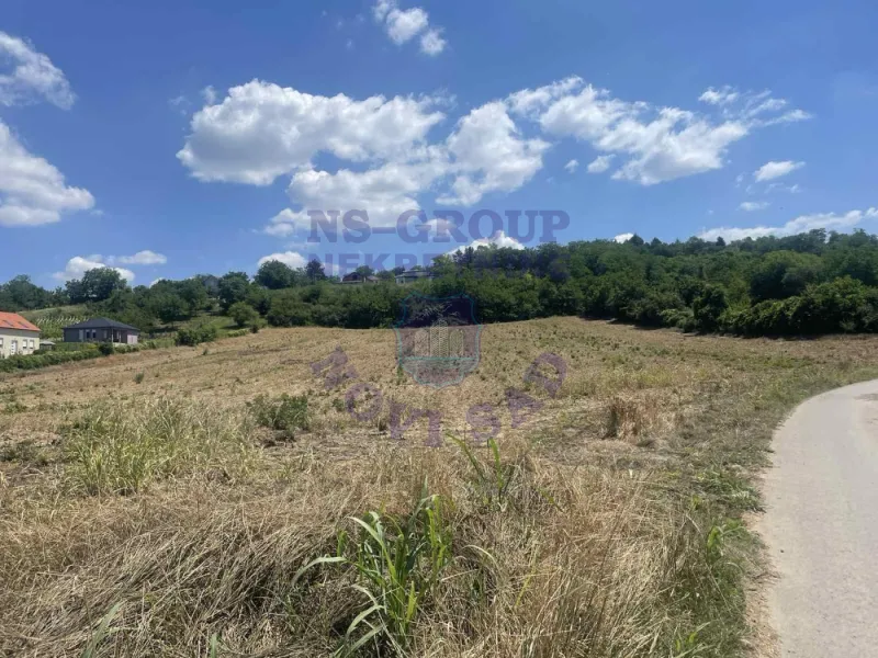 plac na prodaju Petrovaradin, 595m2 572851