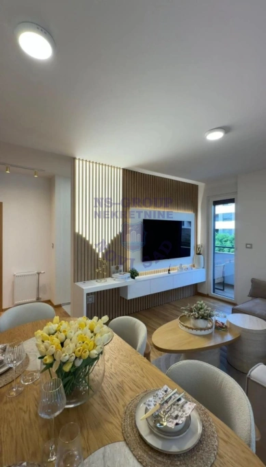 stan na prodaju Novi Sad, 50m2 572906