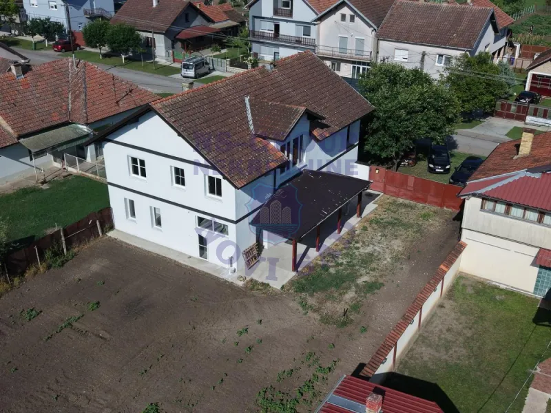 kuca na prodaju Temerin 250m2 573107
