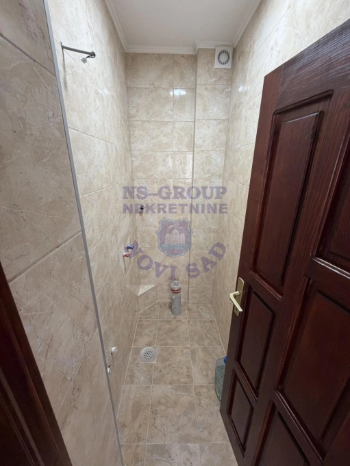 kuca na prodaju Temerin 250m2 573107